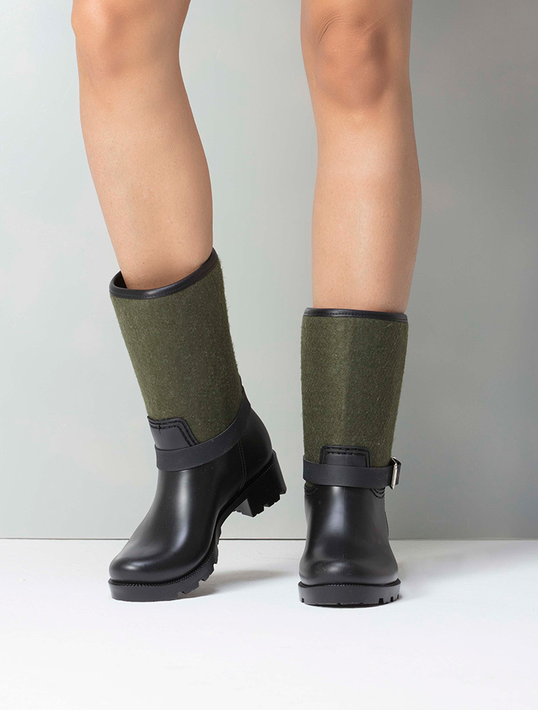 

Mecrea woman Over the knee boot, Standard