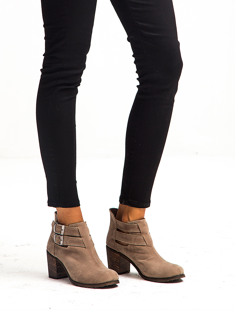 

Mecrea woman Boot, Standard