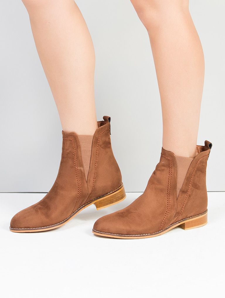 

Mecrea woman Casual Boot, Standard