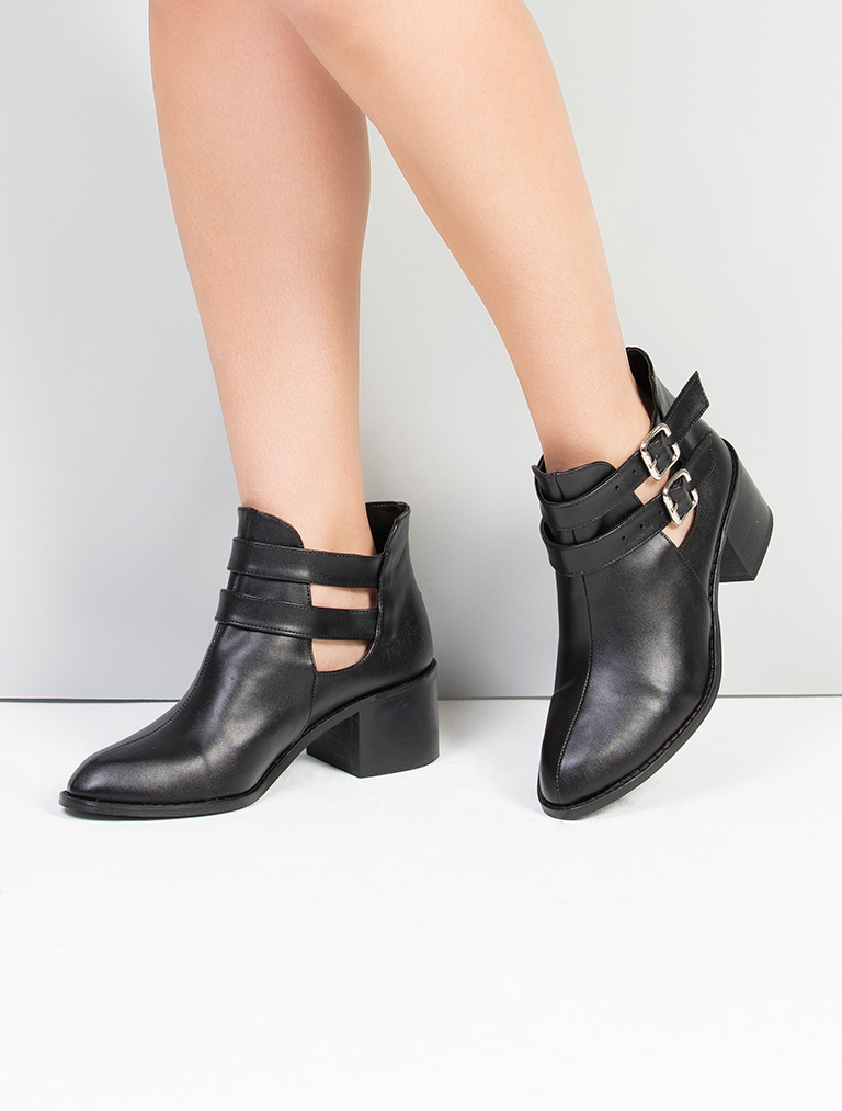 

Mecrea woman Casual Boot, Standard