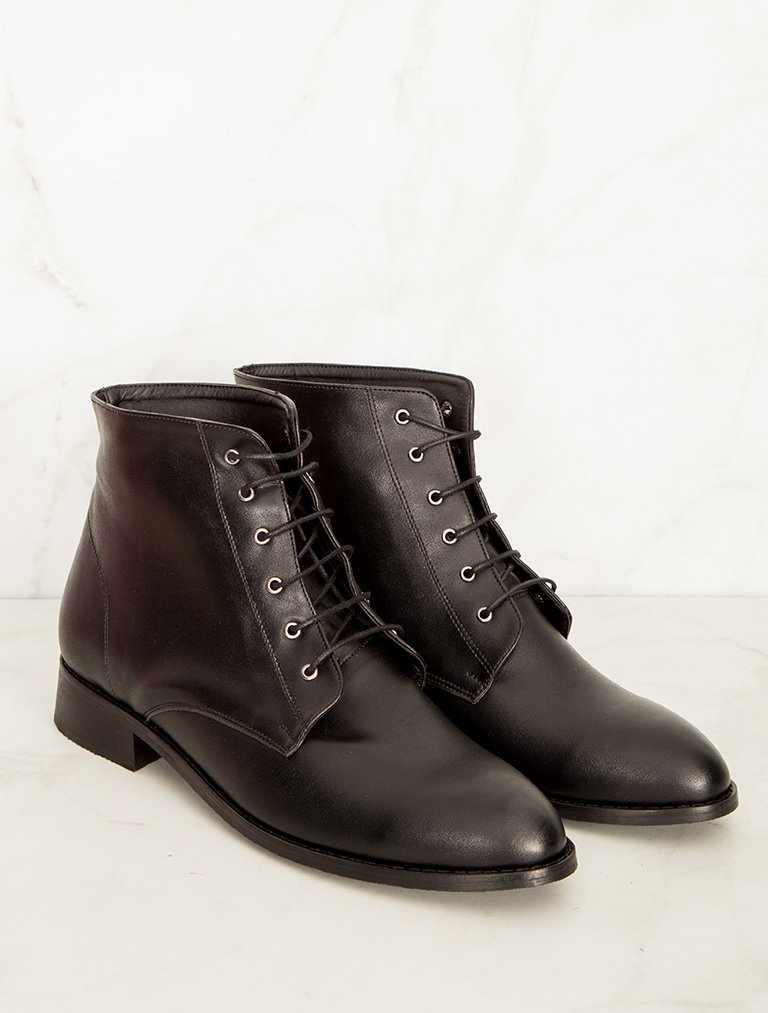 

Mecrea woman Casual Boot, Standard