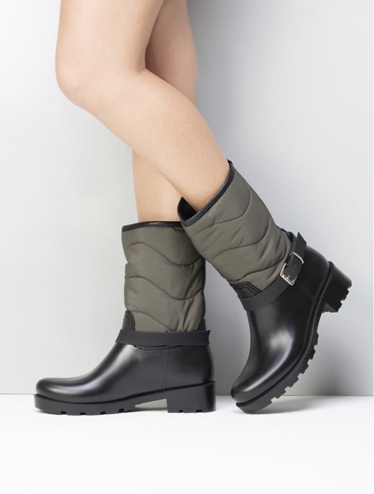 

Mecrea woman Over the knee boot, Standard