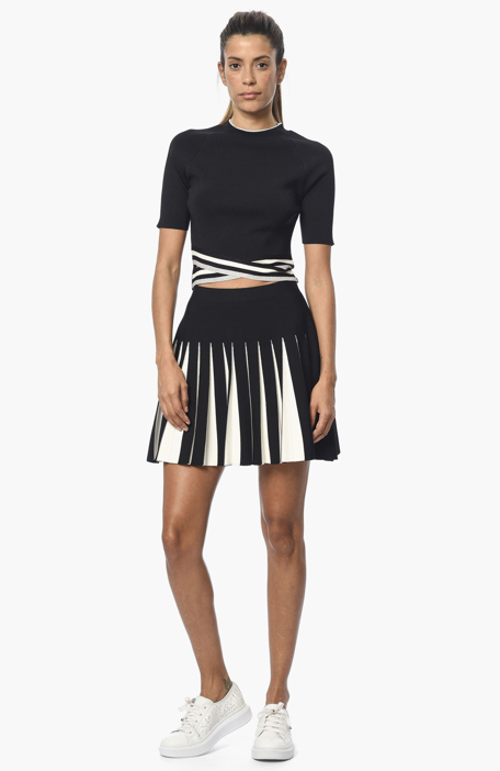 

NETWORK Skirt, Black